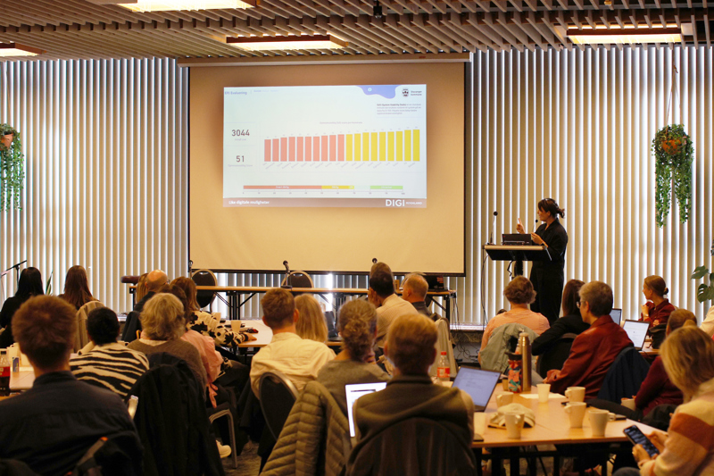 Kristine Skjøthaug presenterer