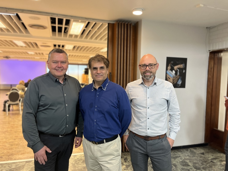 Rune Hauge, Suhail Mushtaq og Harald Valderhaug