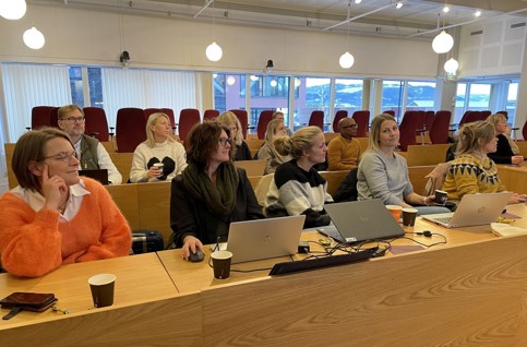 Vi ser veldferdsteknologene fra Rogaland som sitter i auditoriet