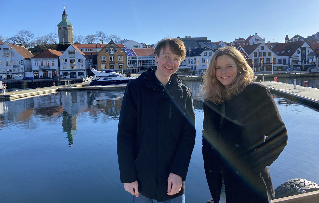 Prosjektrådgiver Stian Kristensen og prosjektleder Lena Antonius kan nå presentere den første delen av jubileumsprogrammet for 2025. Prosjektrådgiver Stian Kristensen og prosjektleder Lena Antonius kan nå presentere den første delen av jubileumsprogrammet for 2025.